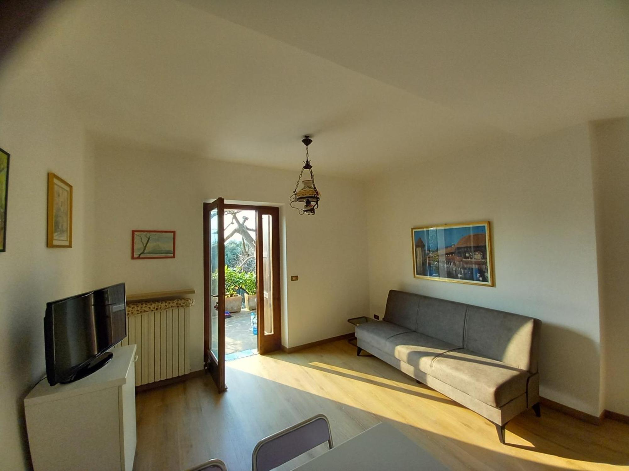 Casa Antony Appartement Torri Del Benaco Buitenkant foto